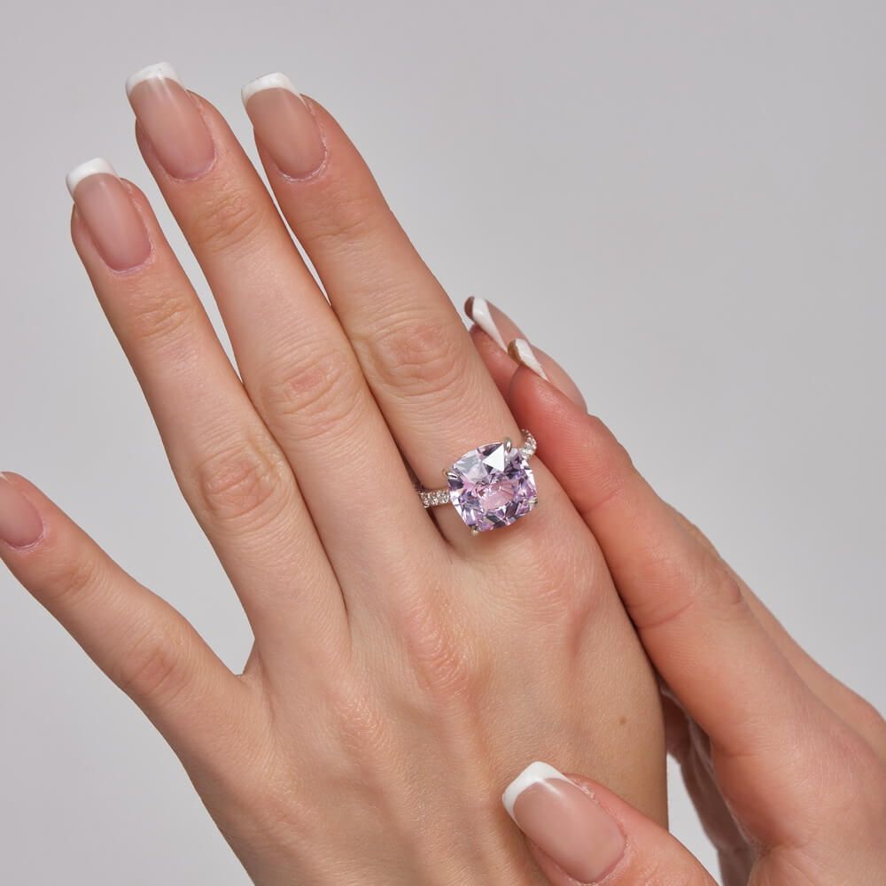 Кольцо с розовым гранатом