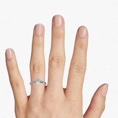 Помолвочное кольцо Нежность, золото 585 и бриллианты