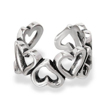 Кольцо Сердечки серебро 925 — символ любви, привязанности и эмоциональной близости.